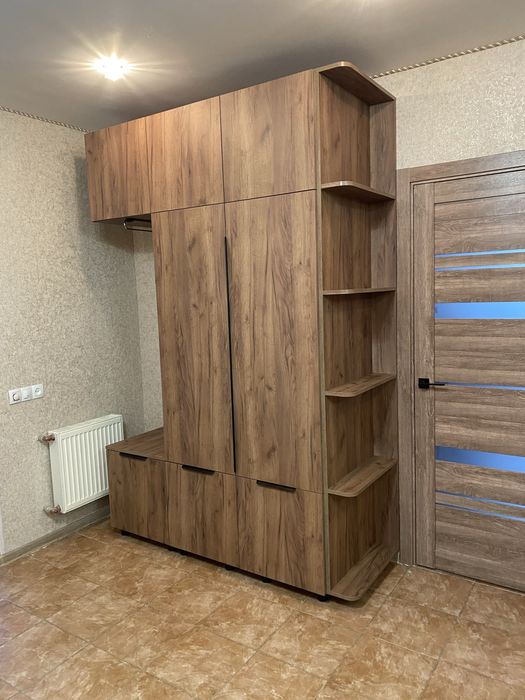 Меблі на замовлення | Кухні | Шафи-купе | Гардеробні | Проєктування та монтаж.