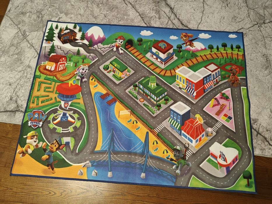 Dywanik dziecięcy Psi Patrol - miasto przygód