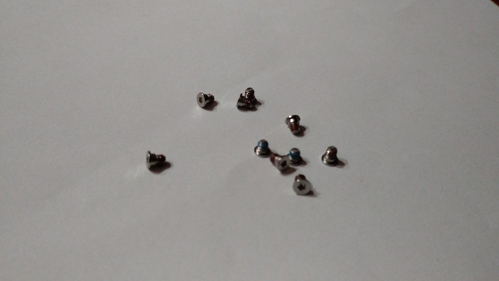 Болтики (винты) Apple MacBook Pro (Retina) на заднюю крышку и HDD