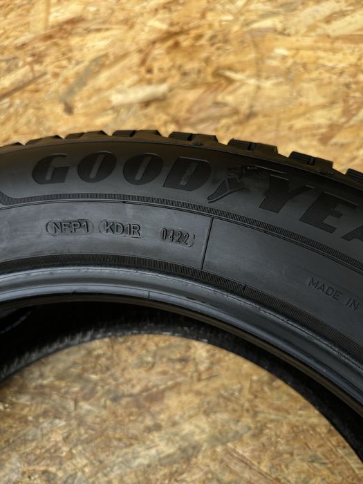 Зимові шини 245/55R19 107T GOOD/YEAR UltraGrip Arctic 2.гума резина шини