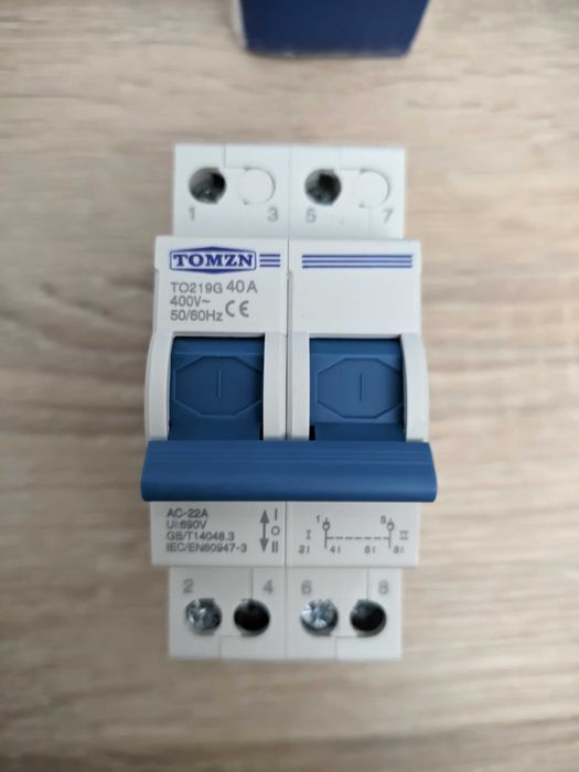 Ручной переключатель резерва Tomzn TO219G, 2P, 40А [OLX Доставка]
