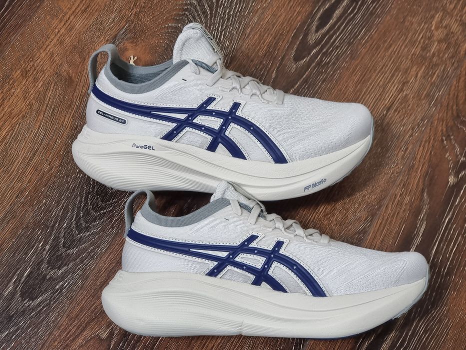 Оригінал 100% жіночі кросівки asics nimbus 27   eur 37.5
