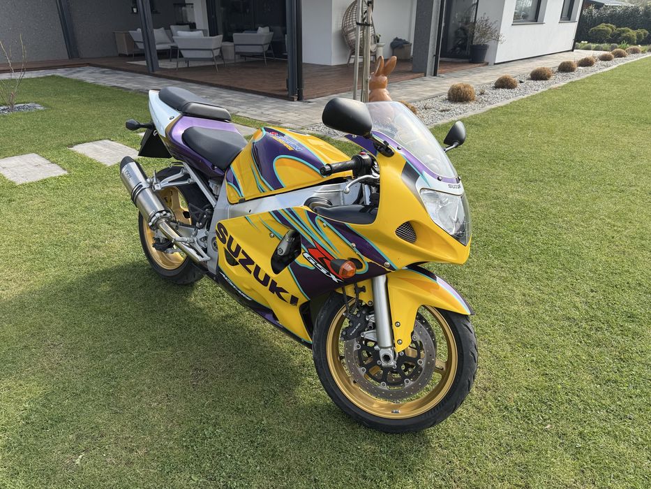 Suzuki GSX-R 600 tylko 5200 km