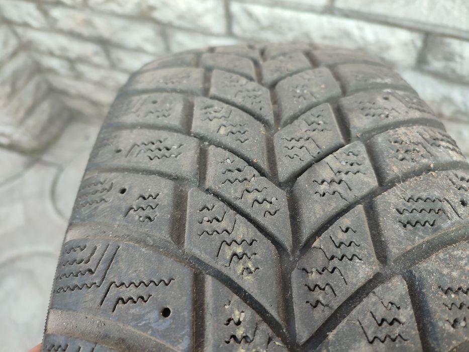 Резина Icetrac 205/65/R 15: 550 грн. - Автошини Миколаїв Жовтневий на Olx