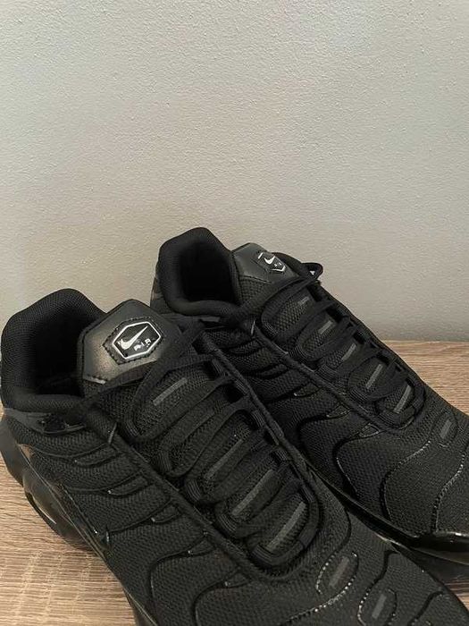 Nike Air Max TN Plus Czarny r.37,5