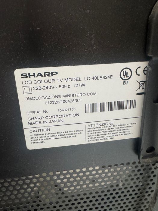 Sharp AQUOS LC-40LE824E Full HD LED Quattron Made in Japan + pilot + uchwyt na ściane
