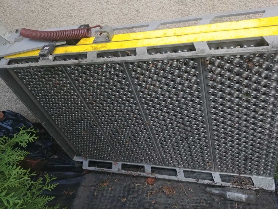 Rampa najadz do  Busa rozkładana