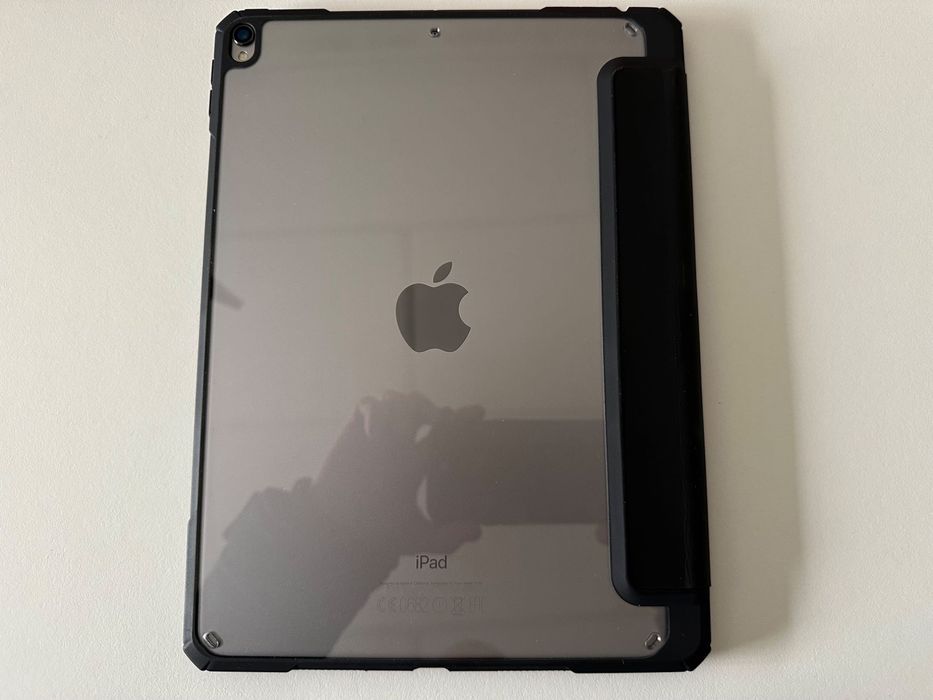 Apple iPad Pro 10,5" - 64GB - Cinzento Sideral + Apple pen