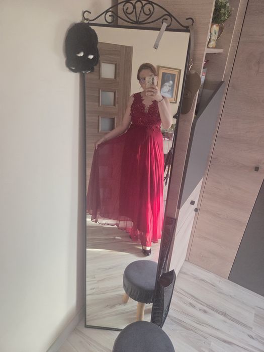 Czerwona sukienka
