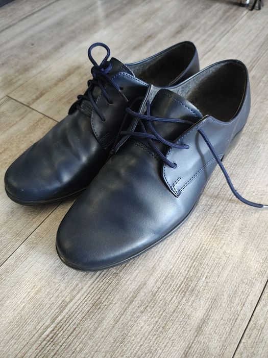 Buty granatowe rozm.35