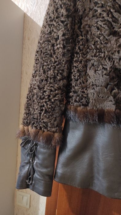 Натуральна куртка , шкіра+каракуль