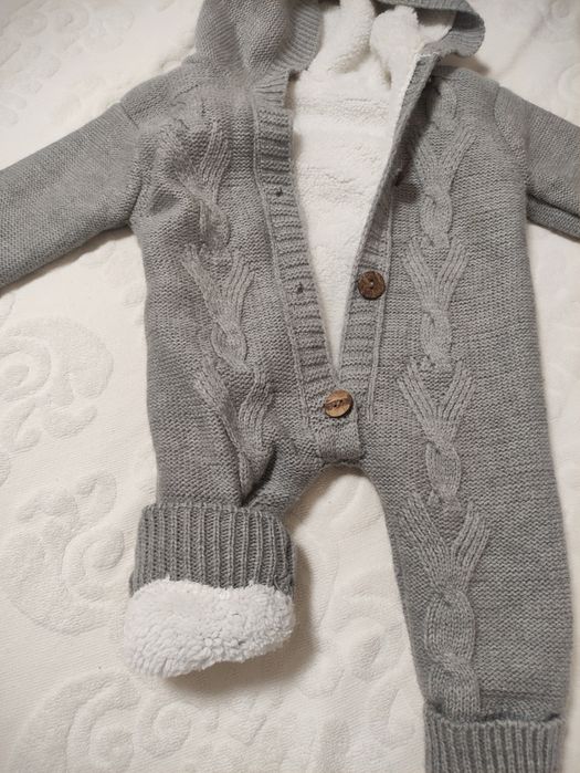 В'язаний теплий комбінезон на дитину 3-6 місяців
