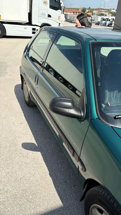 Carro saxo 1.1 ano 96