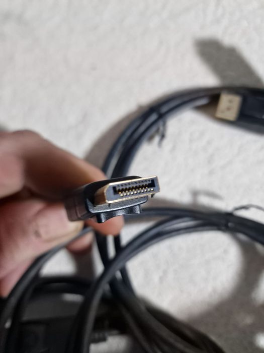 Kabel DisplayPort DP - HDMI o długości 2 metrów.Nowy 100 %sprawny