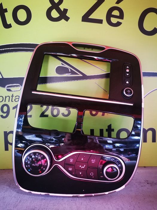 RENAULT CLIO IV CLIMATRONIC / GRELHA CENTRAL TABLIER - S064