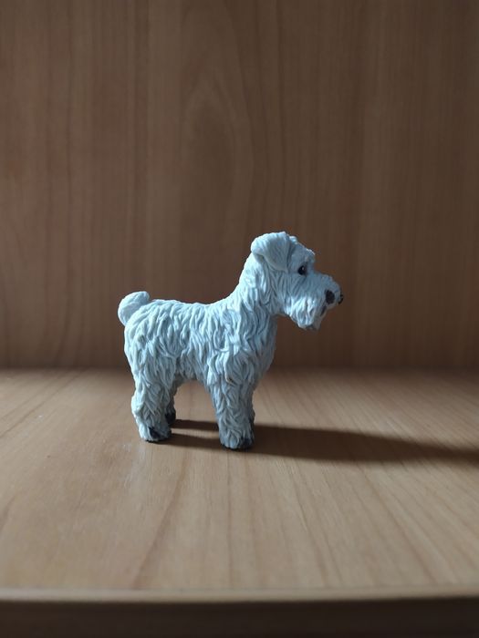 Фигурки "Дисней" метал и пластик , цены разные от 50 до200