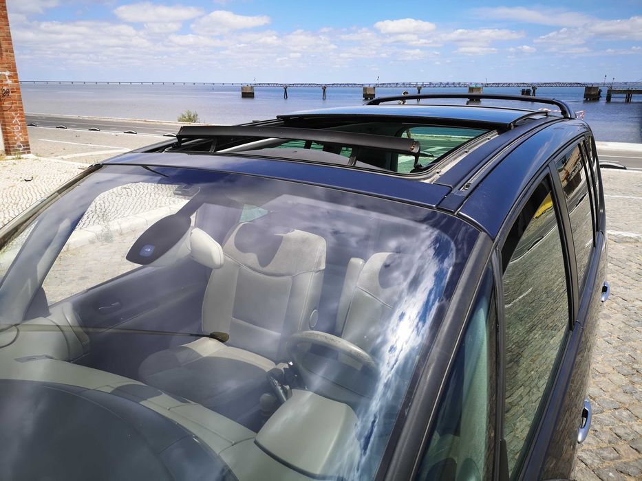 Renault Espace 2.2 dci Initiale Paris 150 cv  204.500 km