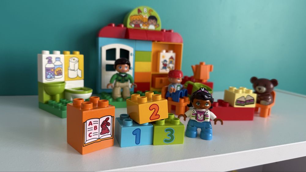 Lego duplo 10833 przedszkole