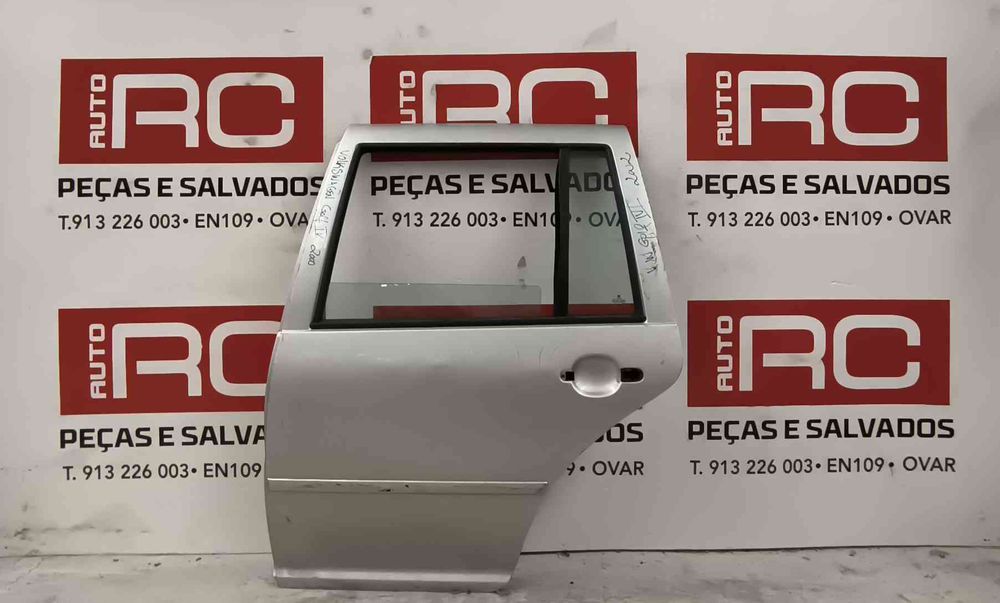 Porta Trás Esquerda VW GOLF IV (1J1) ano 2000