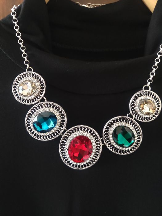 Бижутерия красивая