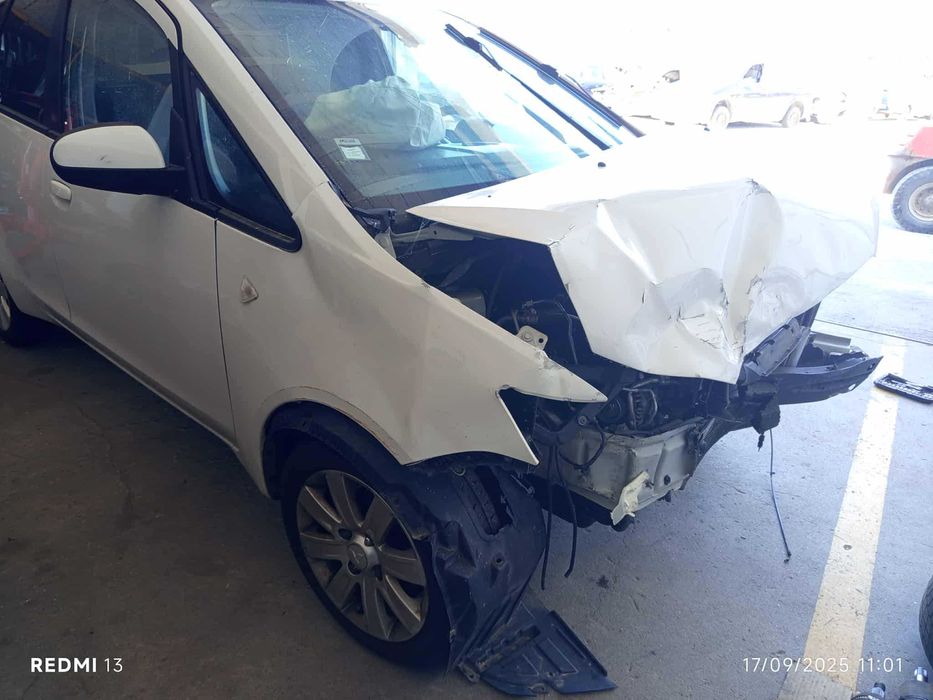 Mitsubishi Colt VI 1.3 ano 2011 para peças