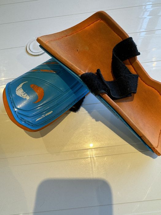 Caneleiras para desporto