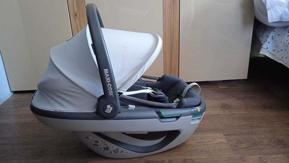 Автокрісло для новонародженого Maxi-cosi 0 - 12 міс Німеччина