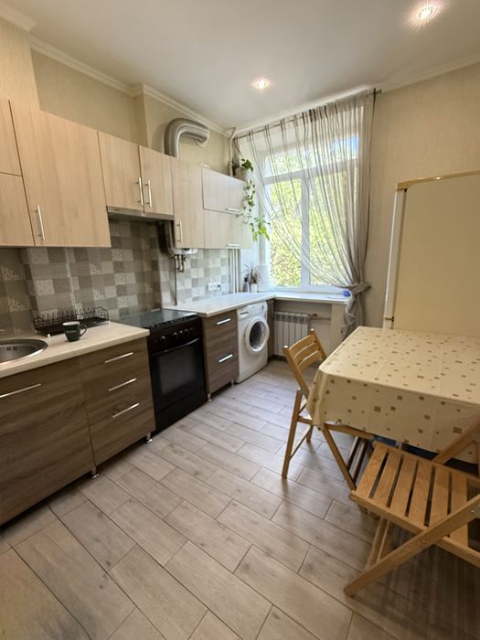 Продам гарну 2-кімнатну квартиру на вул.Декабристів_повний капітальний ремонт!_сертифікат/ваучер+