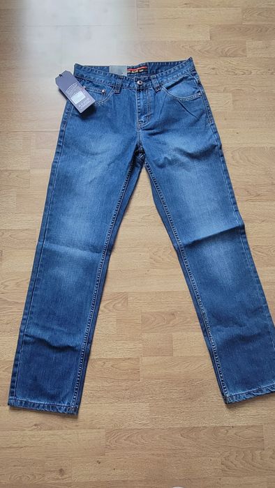 Meskie jeansy nowe
