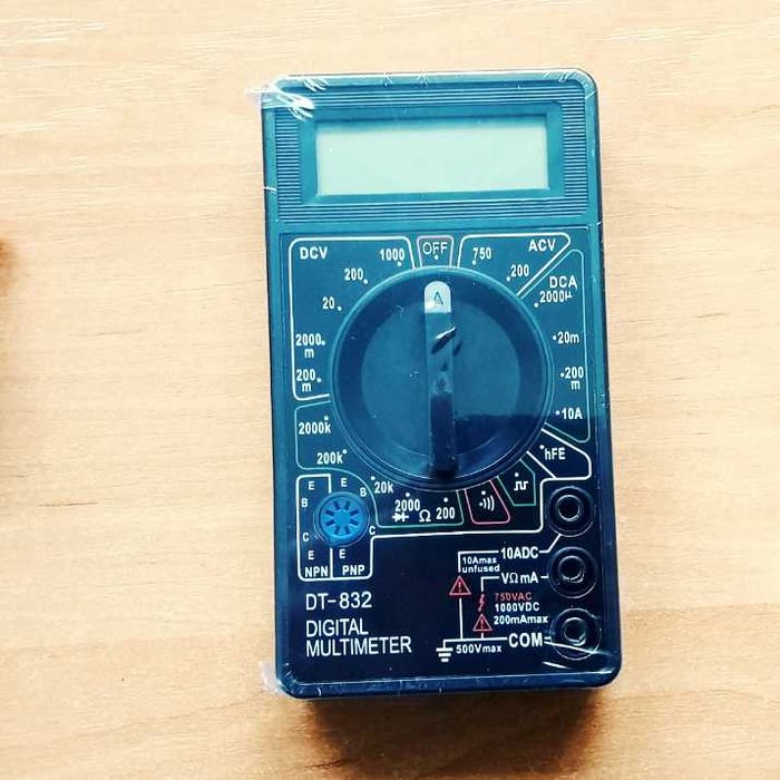 Мультиметр універсальний DT832