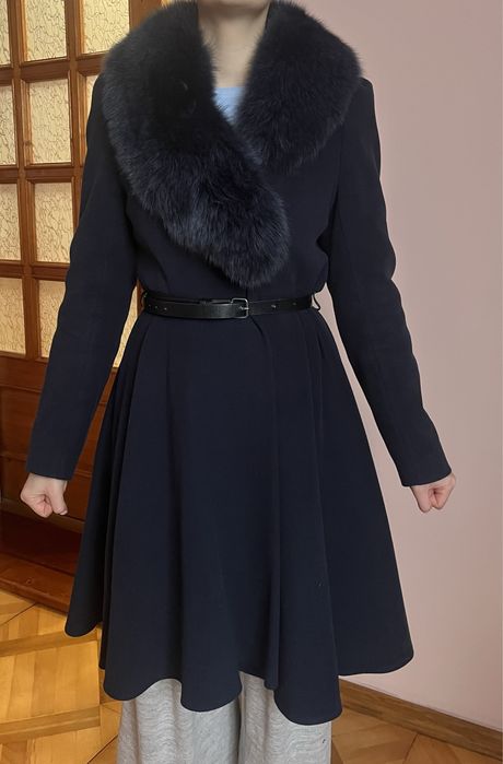 Пальто зимове з натуральним хутром