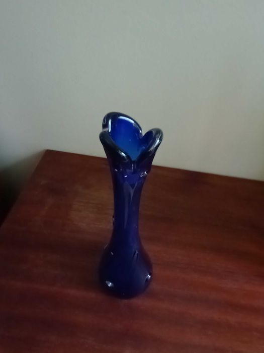 wazon kryształowy, niebieski PRL