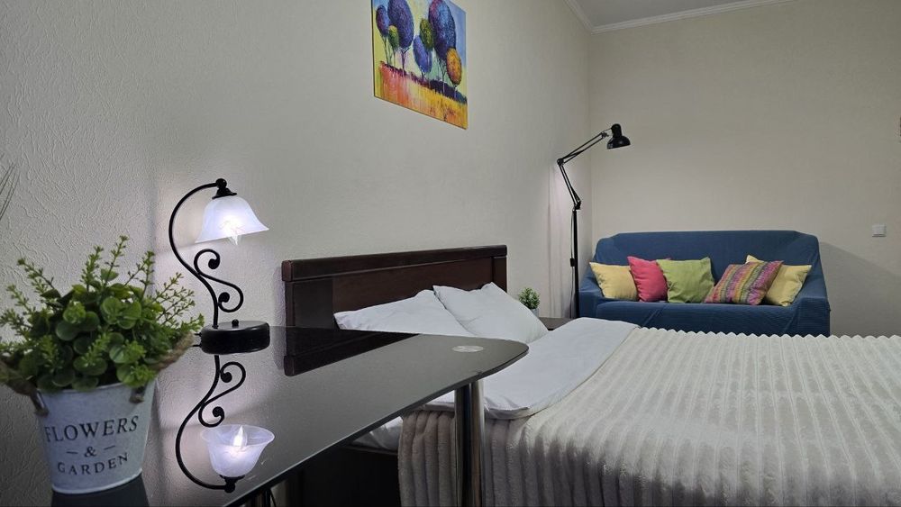 Подобово.Ліфт,Wi-fi, вода працюють без світла! Затишна 1-к квартира