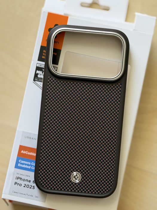 Чохол Spigen iPhone 17 Pro НОВИЙ!