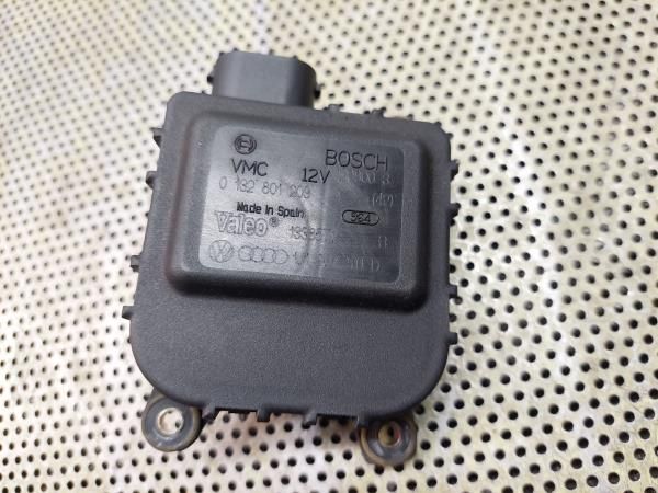 Motor da comporta da sofagem VOLKSWAGEN Bora (1J2)