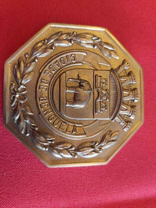 2 Medalhas Comemorativas "Estado Novo" Década 50/60 Bronze