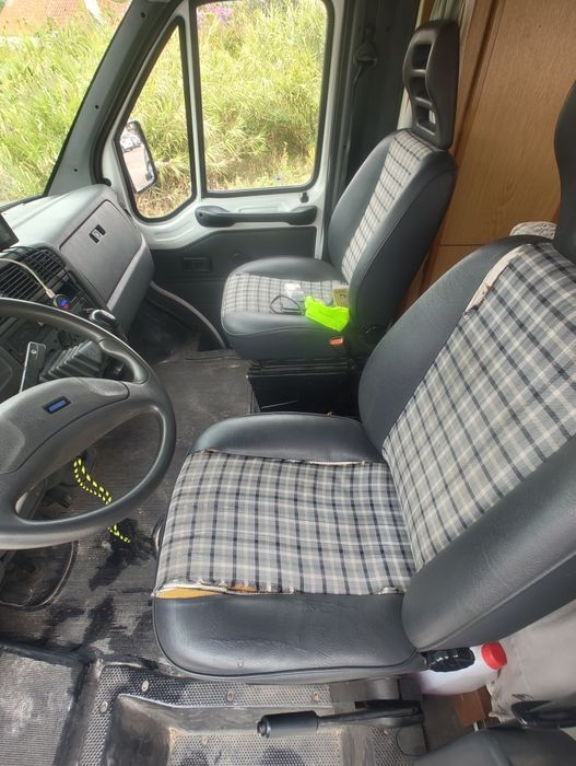 Autocaravana Fiat Ducato 1.9 TD (1996) – 4 dormidas / 6 lugares