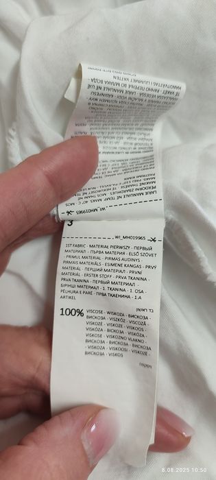 Śliczna biała sukienka Mohito