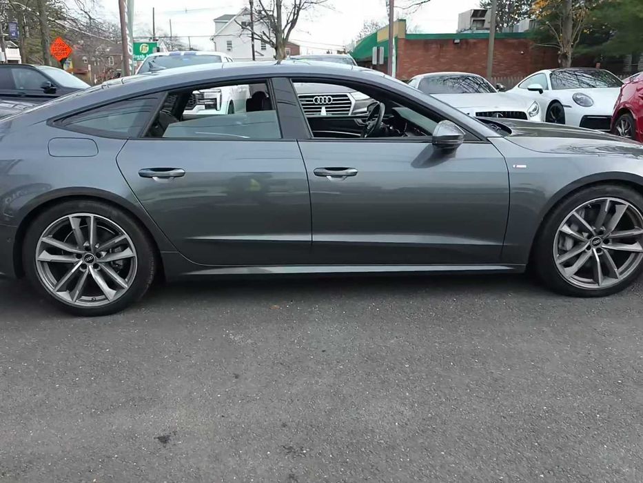 2022 Audi A7 Premium Plus