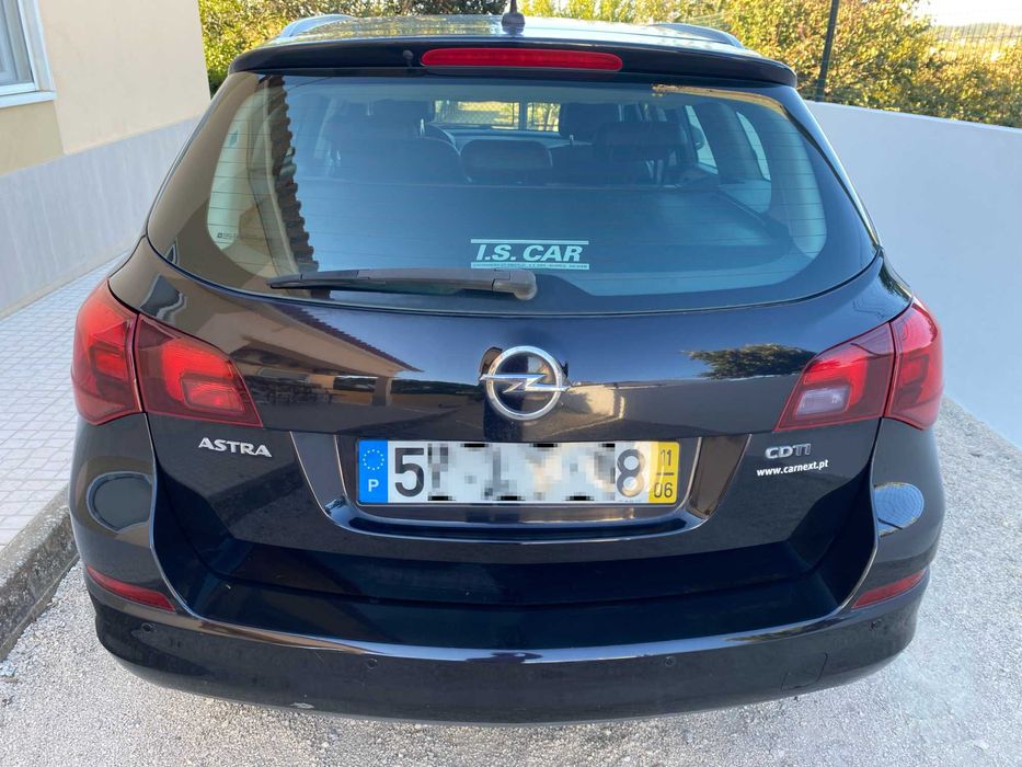 Opel Astra J Sports Tourer 1.7 CDTI (125cv), versão Cosmo