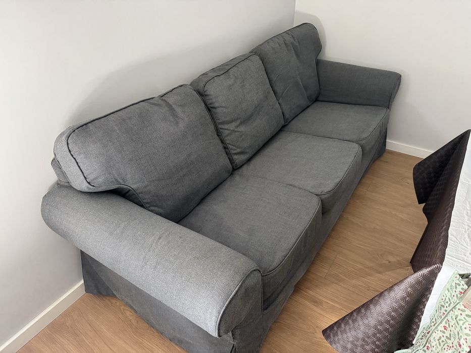 Sofá Ektorp 3 lugares