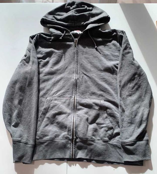 Vintage'owa bluza Levi's – kultowy amerykański styl