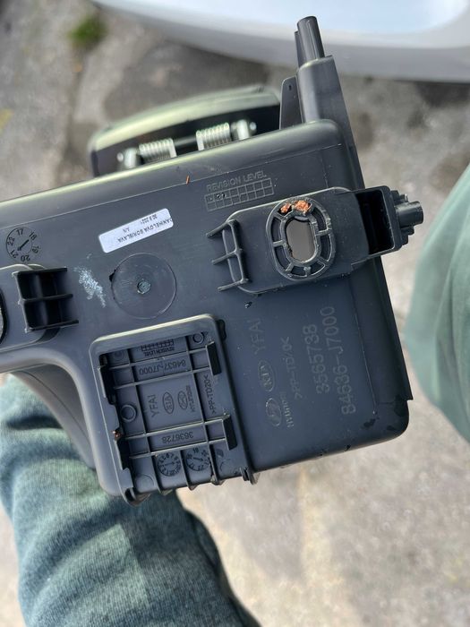 Podłokietnik Kia Ceed 3 III sama górna część 84636-j7000