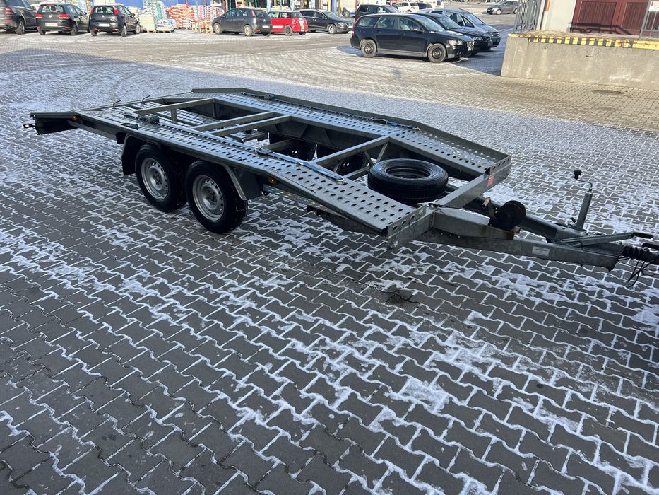 Laweta boro 4.5 metra led lampy