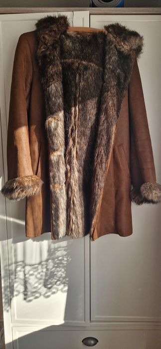 Kożuch brązowy z kapturem