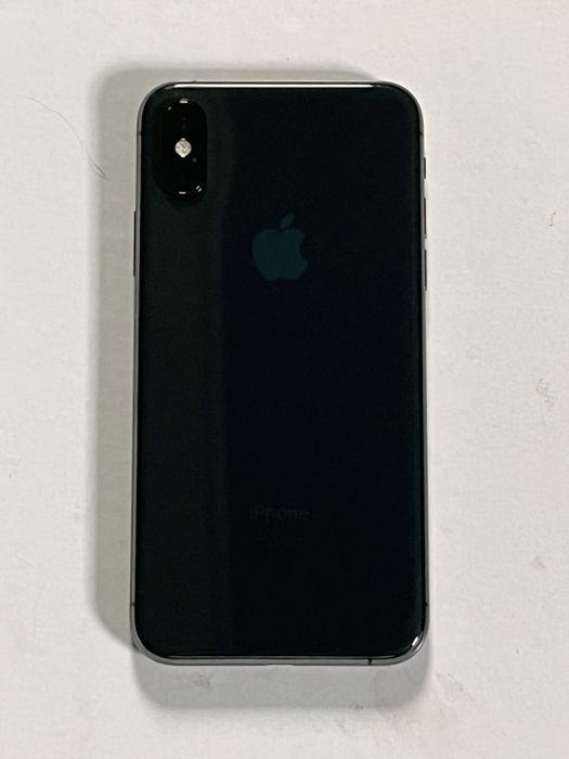 Iphone Xs  64 GB + 3 szybki ochronne i etui za darmo