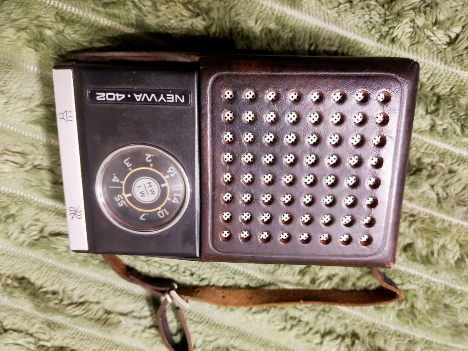 Radio kieszonkowe przenośne ZSRR NEYWA 402
