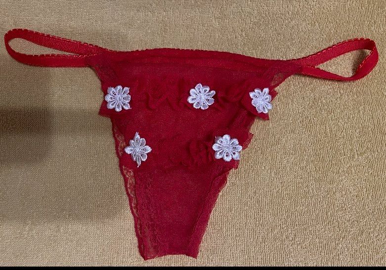 Комплект білизни пеньюар та стрінги