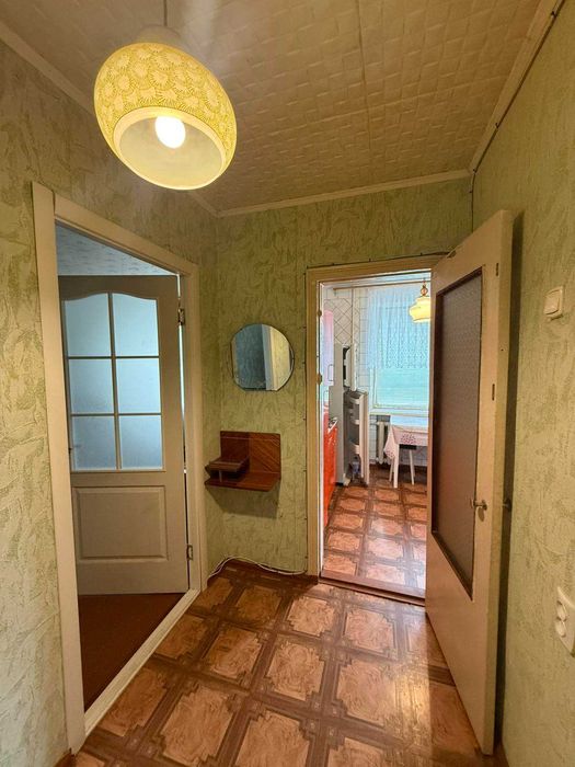 1к! квартира, Сади 2, 2/5 поверх, 37 м2, чешка в цеглі, житловий стан!