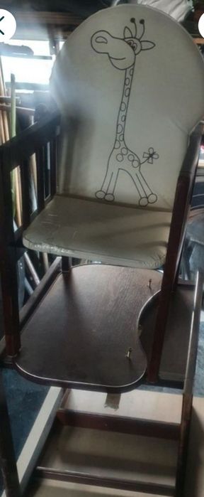 Stolik do karmienia